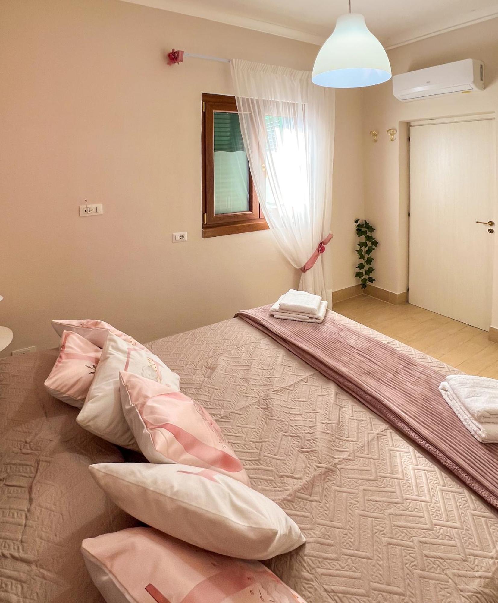 Romantic Suite เนเปิลส์ ภายนอก รูปภาพ