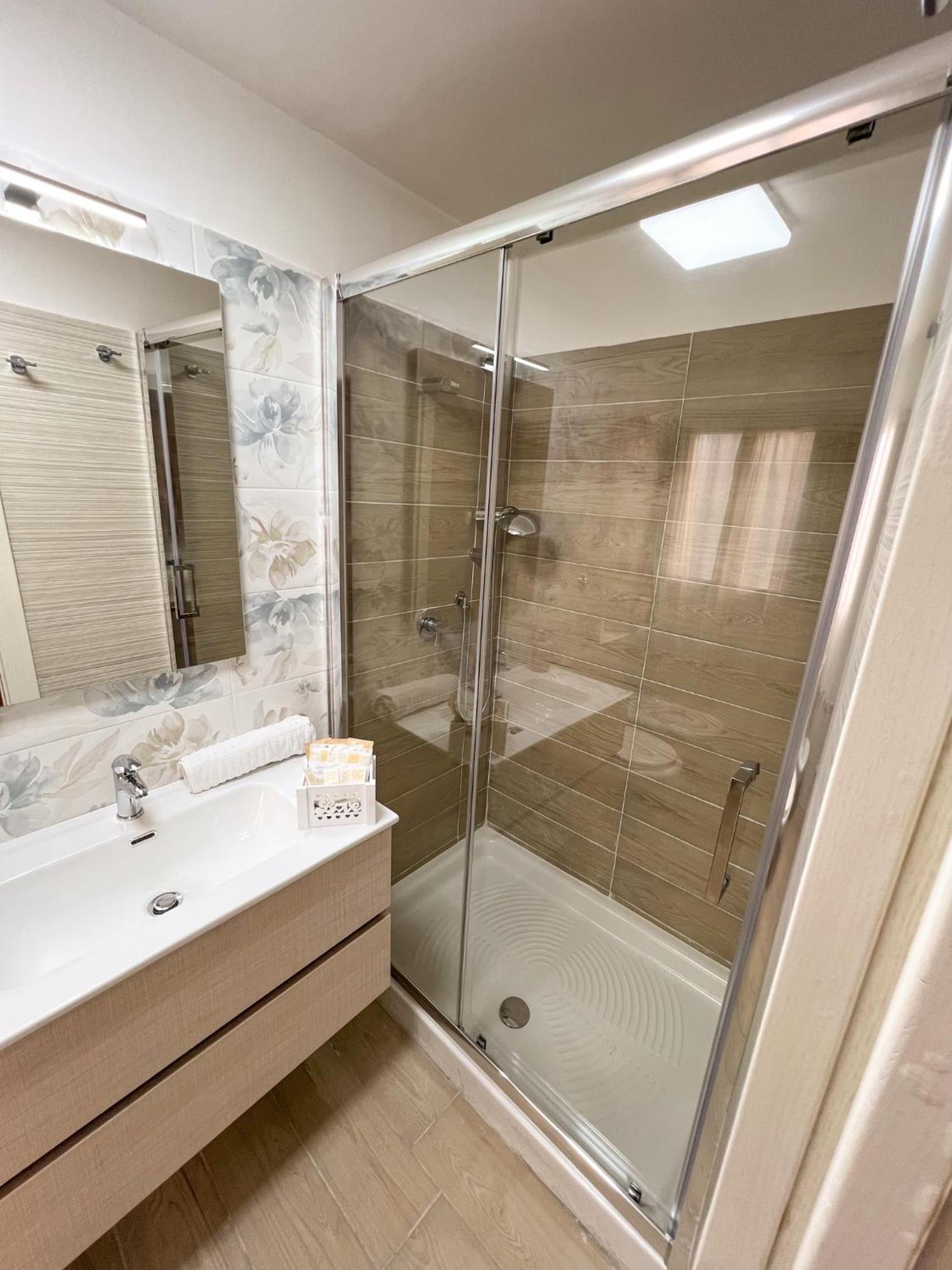 Romantic Suite เนเปิลส์ ภายนอก รูปภาพ